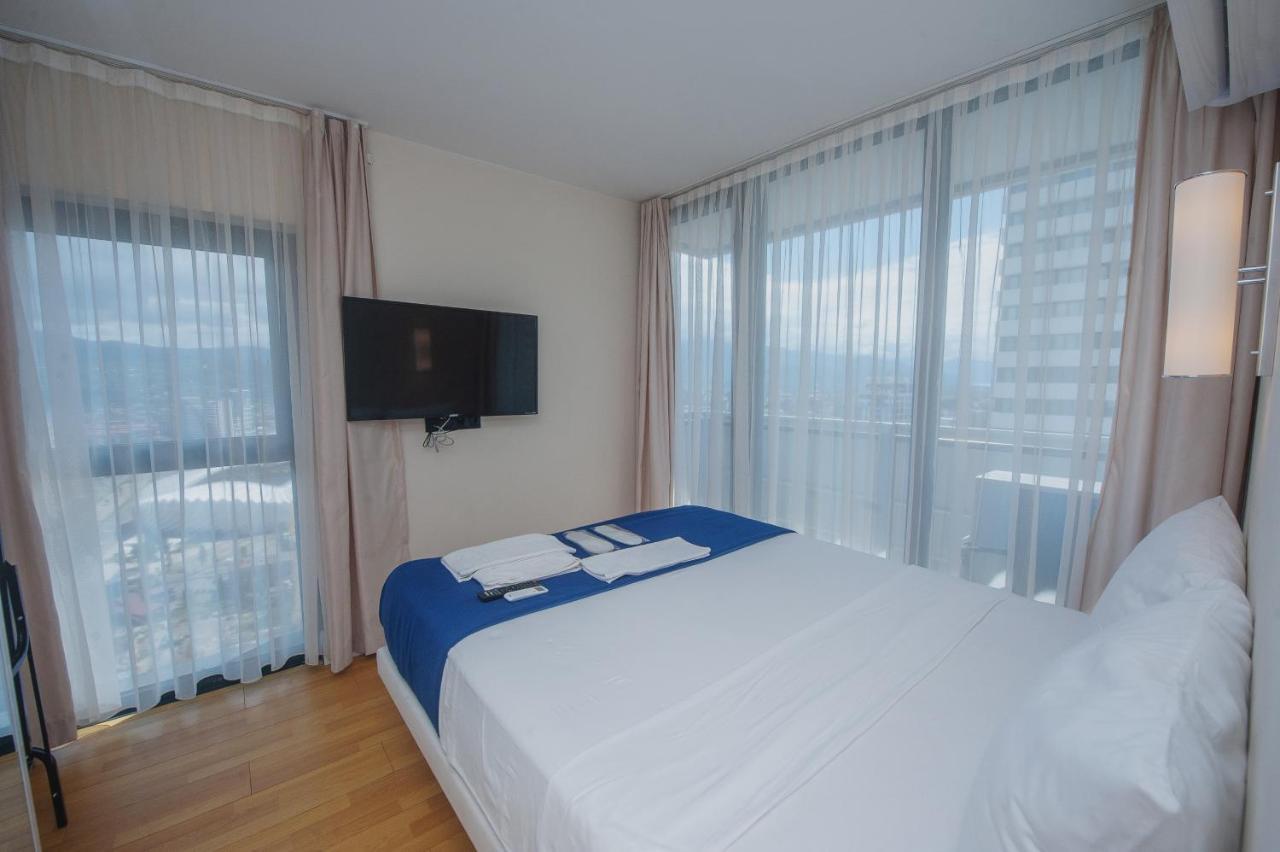 Orbi City Towers Batumi Exterior photo