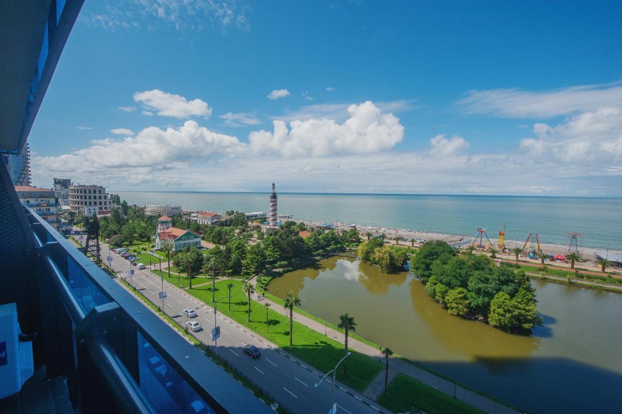 Orbi City Towers Batumi Exterior photo