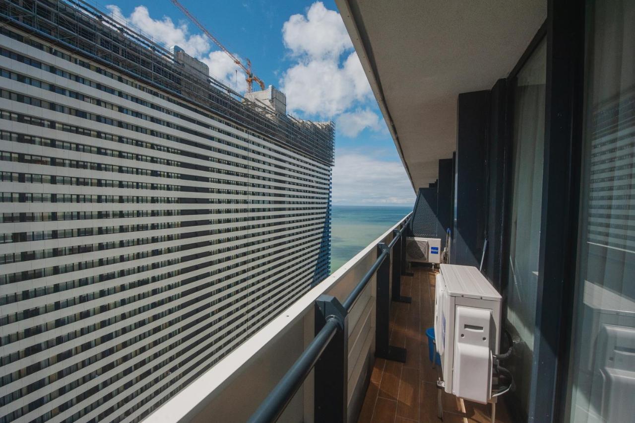 Orbi City Towers Batumi Exterior photo