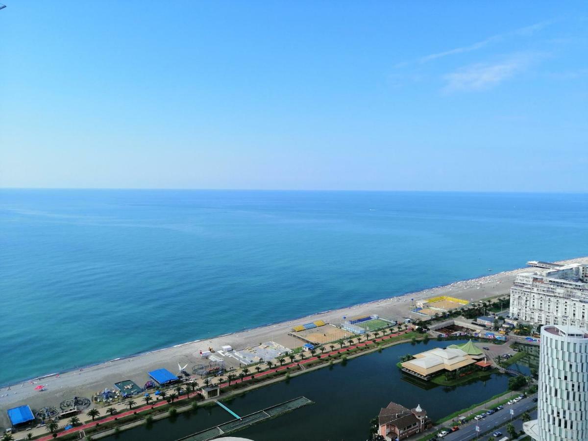 Orbi City Towers Batumi Exterior photo